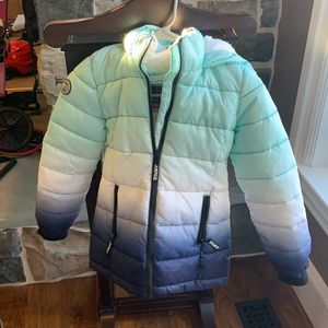 Girls 6/7 ombré mint, white , navy winter coat